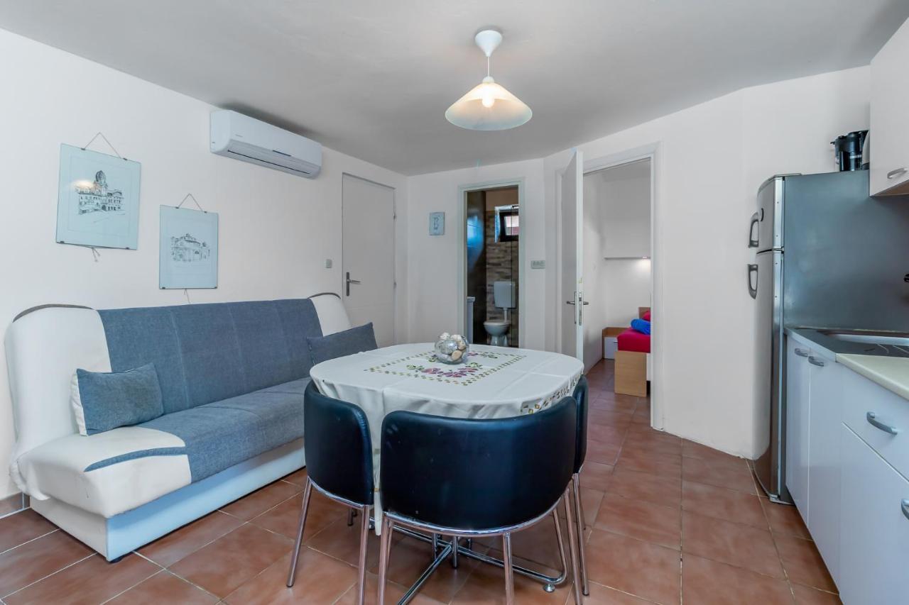 Maestral Apartments مالينسكا المظهر الخارجي الصورة